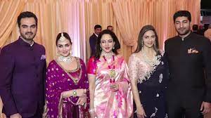 Hema with daughters and son in laws