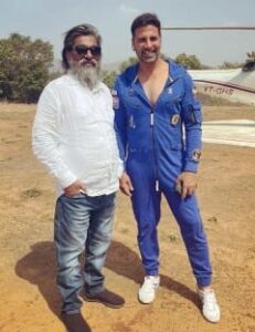Akshay Kumar with nitin Desai