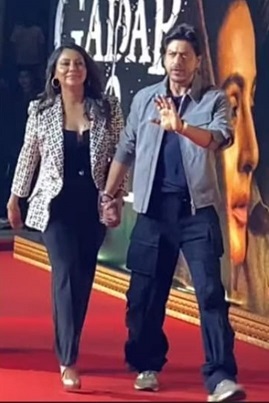 ShahRukh Khan with wife Gauri Khan