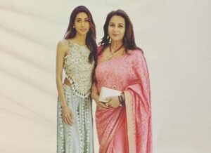 Paloma with mom Poonam Dhillon
