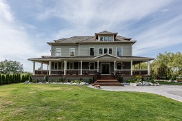 Mansion of Gippy Grewal in Canada