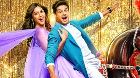 Mrunal Thakur and Abhimanyu Dassani in Aankh Micholi