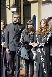 Aishwarya Rai Bachchan with family