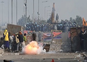 Army attacking farmers