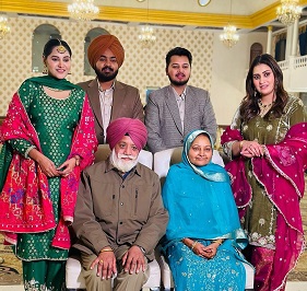 Baani Sandhu in a family picture