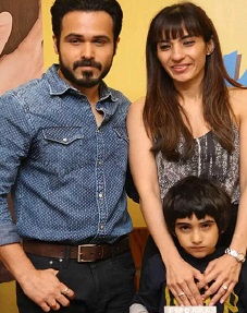 Emraan Hashmi with wife and son