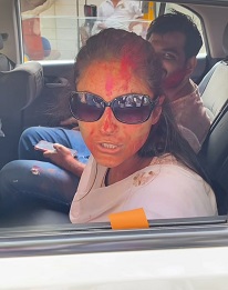Shehnaaz Gill request paps for an off