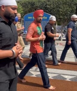 Gippy Grewal seeks blessings at Damdama Sahib