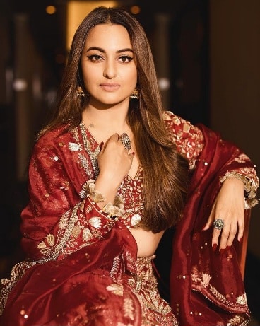 Sonakshi Sinha Reacts to Pregnancy Rumors