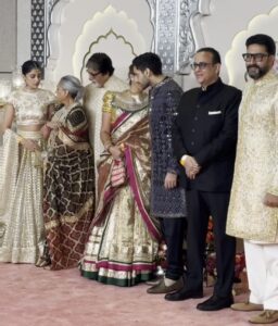 Bachchan pose without Aishwarya Rai and Aaradhya