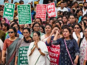 Mamata Banerjee joins protests on roads
