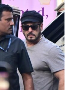 Salman Khan exercises vote with tight security